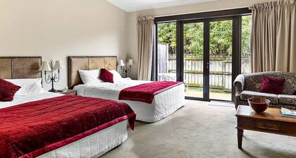 Gateway Motor Inn