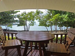 ดีลักซ์บังกะโล, เตียงควีนไซส์ 1 เตียง, ปลอดบุหรี่, วิวทะเล | วิวทะเล/มหาสมุทร