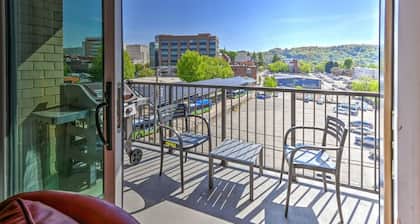 Neue, luxuriöse Wohnung in der Innenstadt von Asheville Condotel ~ 45 Asheland Ave. Unit # 406