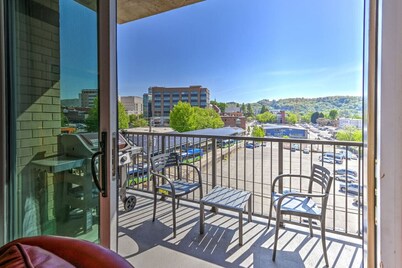 Balcony Condo in Downtown Asheville
