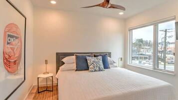 2 Schlafzimmer, Schreibtisch, Bügeleisen/Bügelbrett, kostenloses WLAN