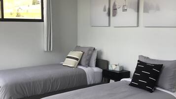 3 bedrooms, memory foam beds, travel crib, free WiFi