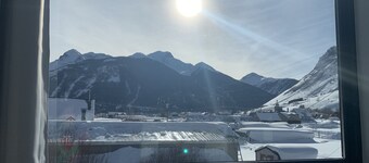 New modern luxury home with incredible views. Closest in town to ohv rd with EV