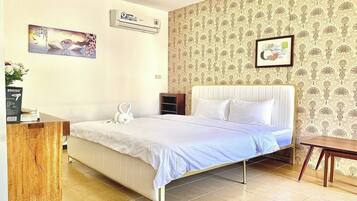 Premium bedding, desk, free WiFi, bed sheets