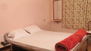 Phòng cơ bản, 1 giường đôi, hút thuốc, quang cảnh núi