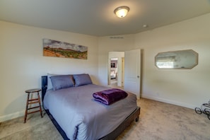 3 bedrooms, iron/ironing board, travel cot, WiFi