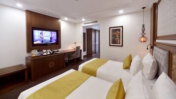 Superior Twin Room, City View | Minibar, in-room safe, desk, soundproofing