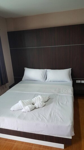 Standard Tek Büyük Yataklı Oda | Minibar, ücretsiz kablosuz İnternet 
