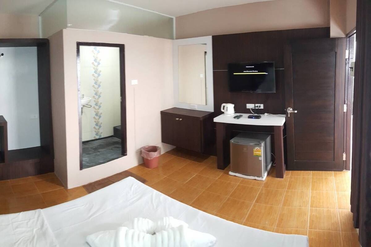 Standard Double Room | Minibar, WiFi (free)