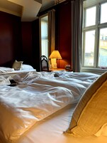 家庭三人房, 3 张单人床, 公共浴室 | 高档床上用品、羽绒被、加厚床垫、特色装修