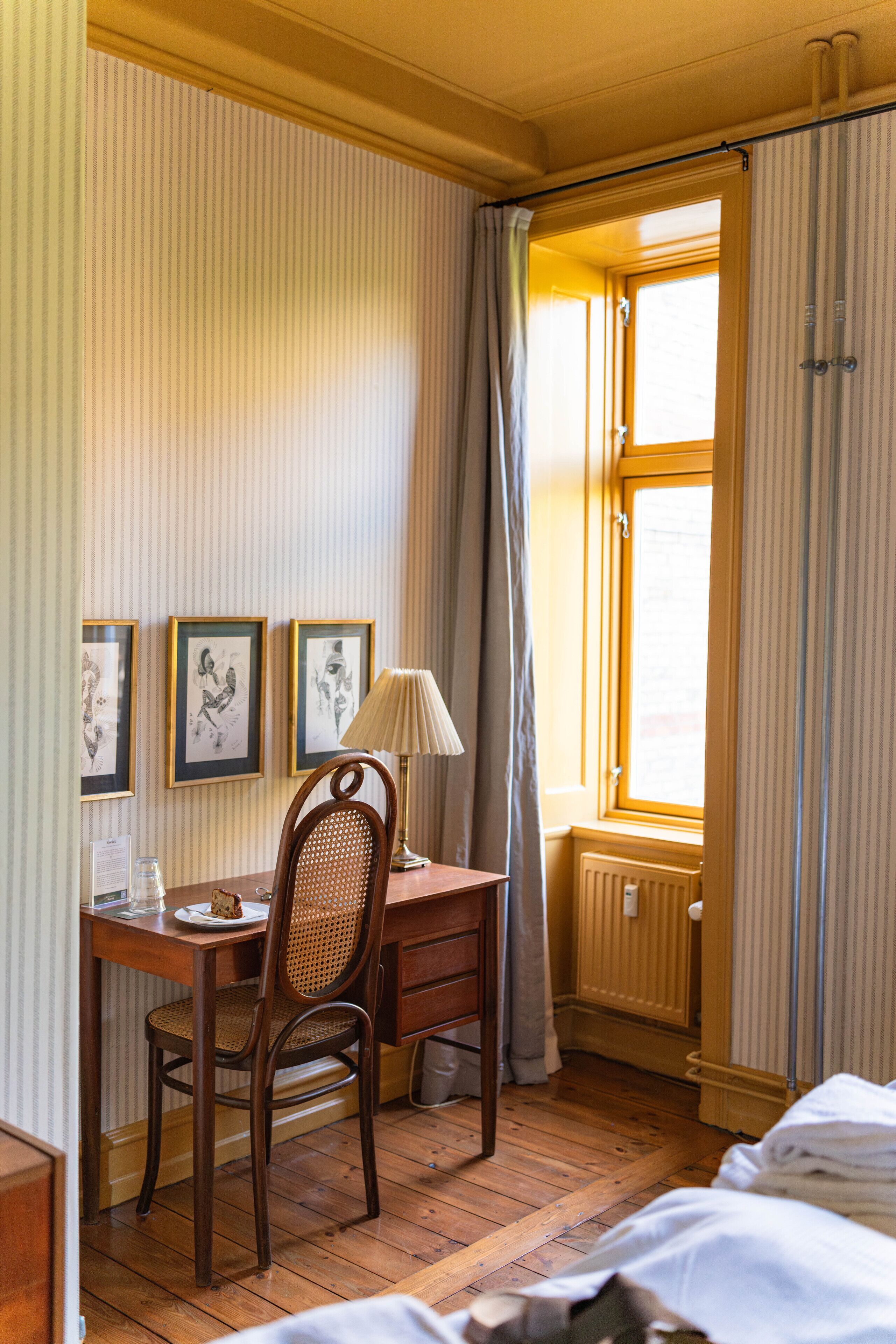 double room, 1 double bed, shared bathroom | 1 bedroom, premium bedding, down duvets, pillow-top beds