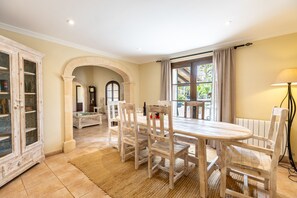 Dining - Villa Benvingut for six people with pool and BBQ (Pollensa)