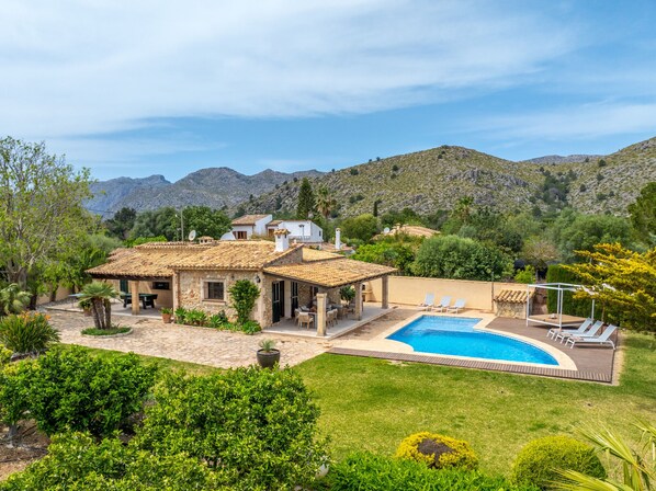 Pool - Villa Benvingut for six people with pool and BBQ (Pollensa)