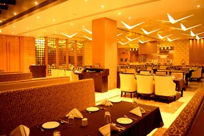 Restaurant - Vennington Court (Raipur)