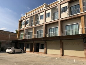 Land view from property - Rabbit Hostel (Lom Sak)