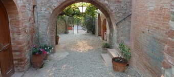 Ca' Bianca Tuscany Relais