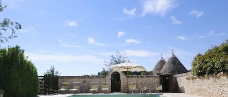 Piscine extérieure, piscine chauffée