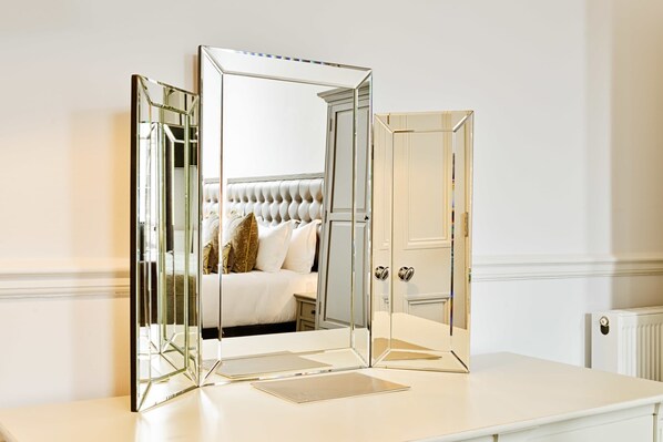 3 bedrooms, desk, iron/ironing board, WiFi