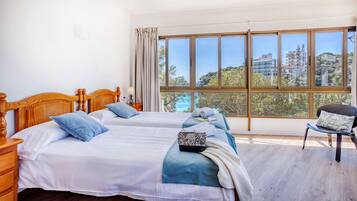 1 bedroom, in-room safe, free WiFi, bed sheets