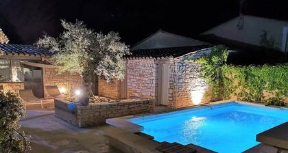 Le Vieil Olivier 5 - Private Pool - Terrace - Parking