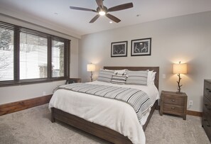 3 chambres, accès au Wi-Fi (inclus), literie fournie