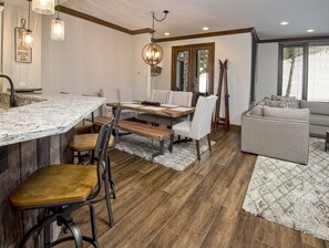 Dining - Renovated Ski-in/Ski-Out Condo | Great Location | Hot Tub & Pool (Beaver Creek)