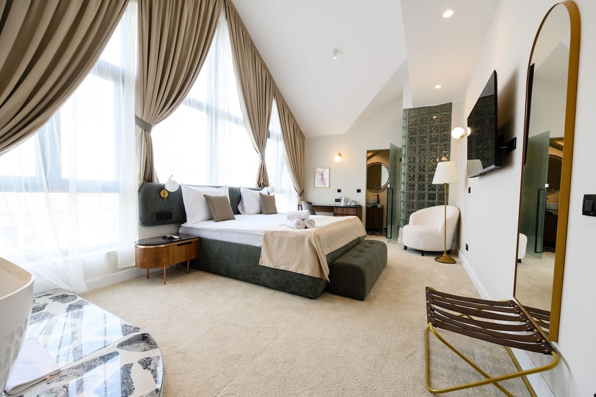 Presidential Double Room | Premium bedding, Tempur-Pedic beds, minibar, in-room safe