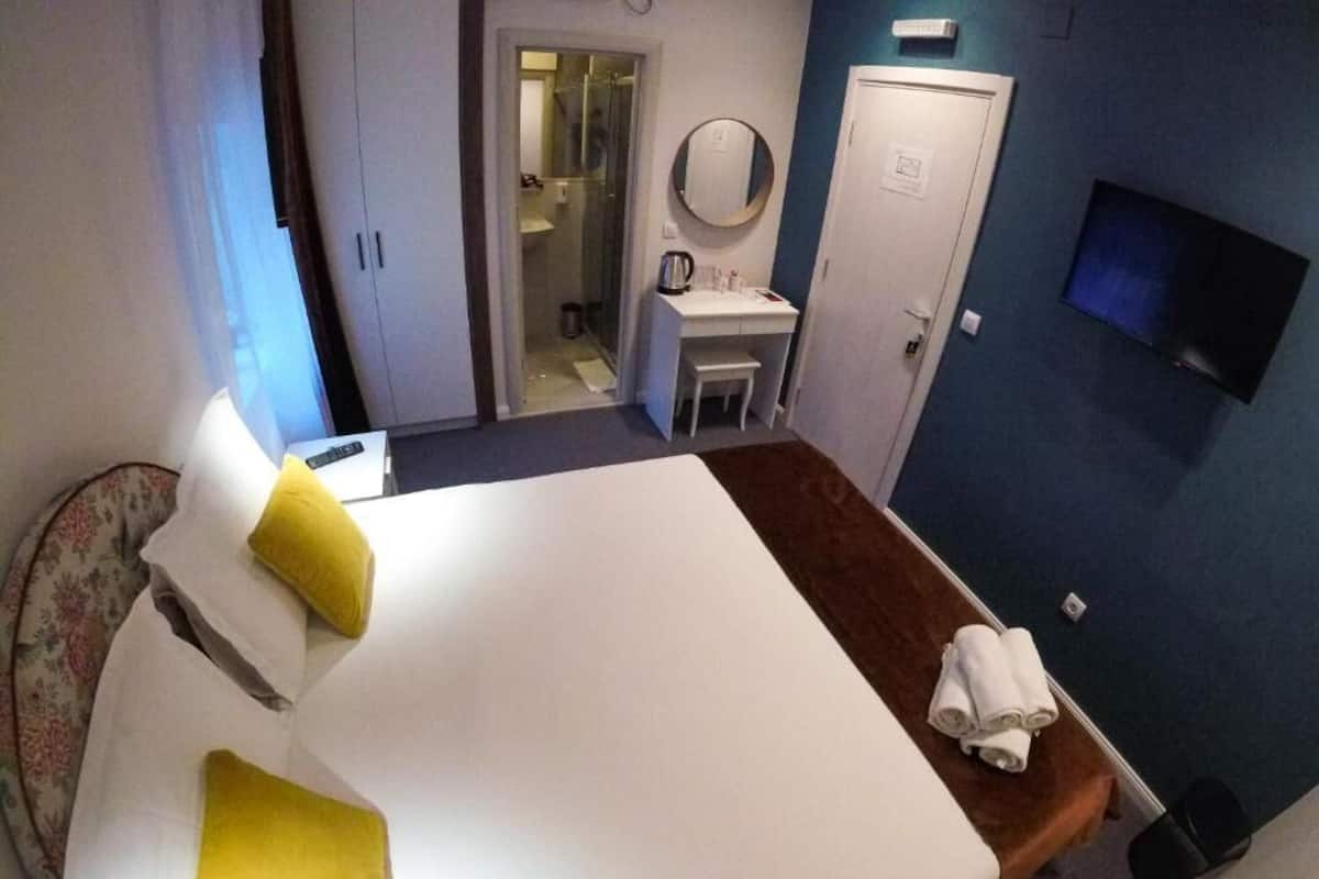 ห้องอีโคโนมีดับเบิล, วิวเมือง | เครื่องนอนระดับพรีเมียม, เตียง Tempur-Pedic, มินิบาร์