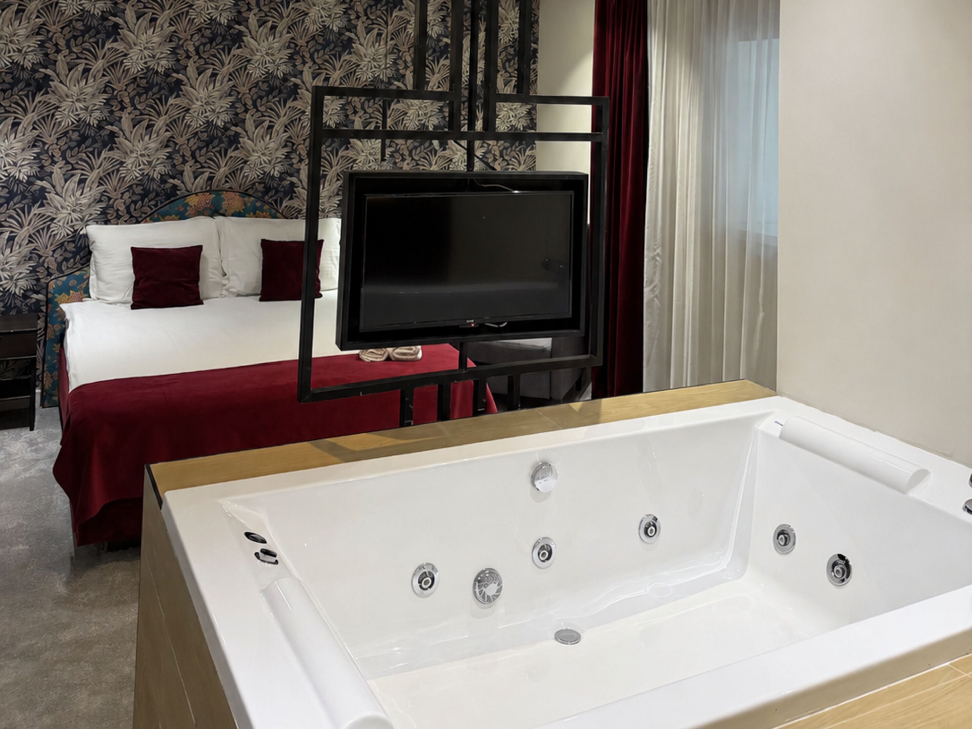 Luxury Double Room, City View | Premium bedding, Tempur-Pedic beds, minibar, in-room safe