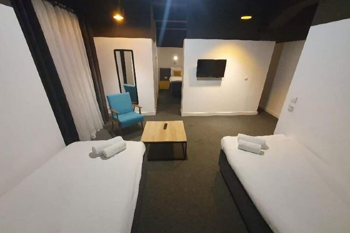 Hochwertige Bettwaren, Tempur-Pedic-Betten, Minibar, Zimmersafe