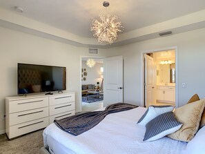 3 bedrooms, iron/ironing board, travel cot, free WiFi