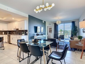 Interior - Spacious End-Unit Condo | Modern Open Floor Plan w/ Elegant Décor & Full Comfort | Minutes to Disney (Kissimmee)