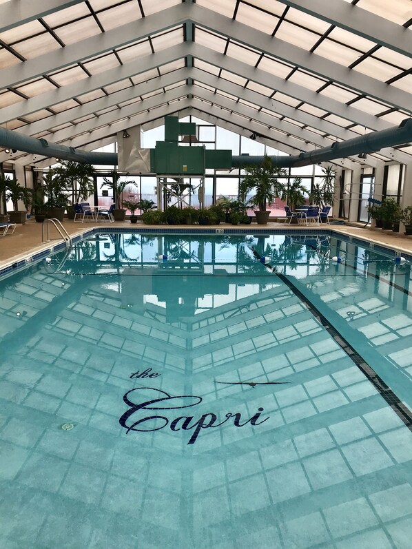 Innenpool, beheizter Pool