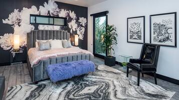 4 bedrooms, iron/ironing board, travel cot, WiFi