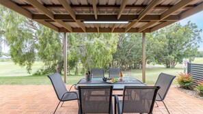 Outdoor dining - Villa 121 Horizons , 37 Horizons Drive - fantastic villa on the golf course (Salamander Bay)