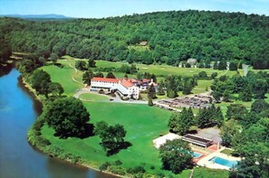 Exterior - You will keep coming back for more! (East Stroudsburg)