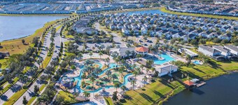 Spacious End-Unit Condo | Modern Open Floor Plan w/ Elegant Décor & Full Comfort | Minutes to Disney