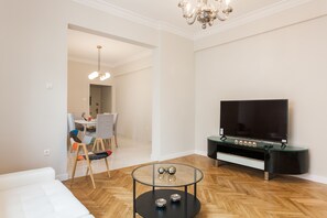 TV - High End BrandNew Amazing Apartment/Ideal location (Athina)