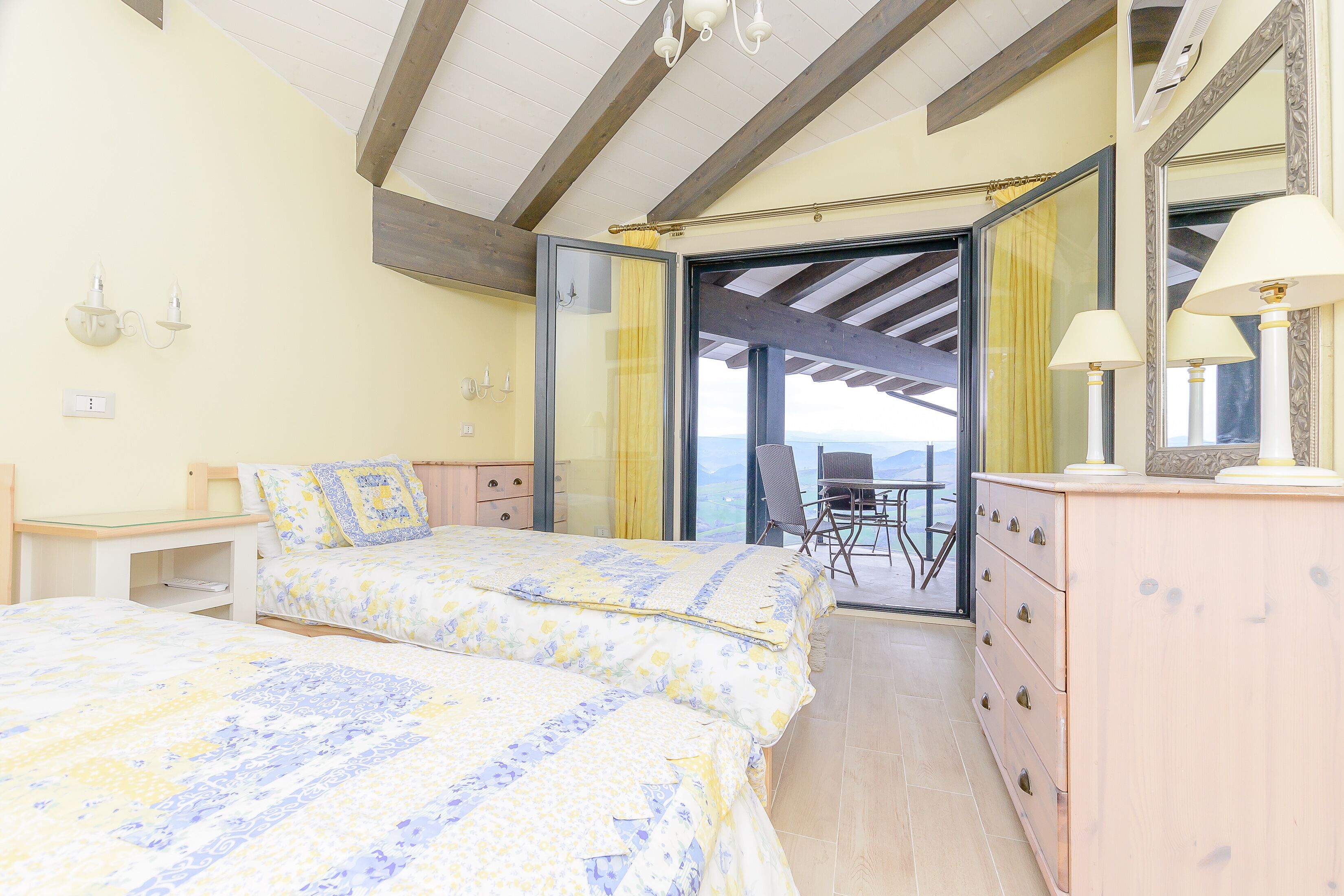 3 bedrooms, in-room safe, iron/ironing board, travel crib
