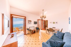 Smart TV, foosball, table tennis