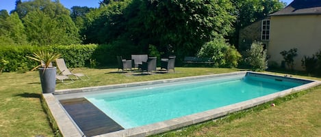 Piscine extérieure, piscine chauffée