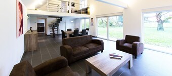 SFK -Modern House-Garden-Parking-10mn Strasbourg