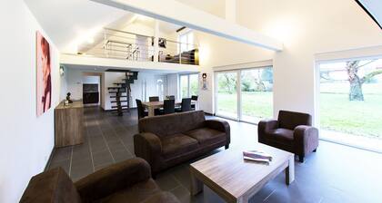 SFK -Modern House-Garden-Parking-10mn Strasbourg