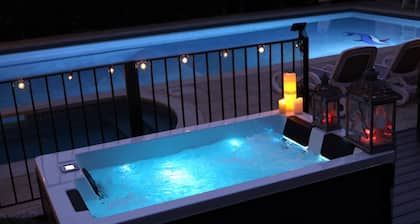House for rent in Provence for 4 people with large swimming pool.