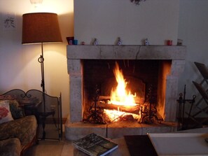 Interior - Le Clos de la Bodice holiday cottage for 12-15 people, 7 bedrooms, with Jacuzzi  (Cellettes)