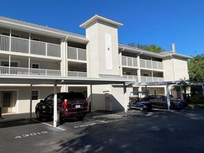 Exterior - Clothing Optional Studio in Paradise Lakes Resort nudist community (Lutz)