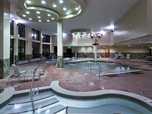 Indoor pool, outdoor pool - One Bedroom Suite ski in-out @ Grand Lodge on Peak 7 (Breckenridge)