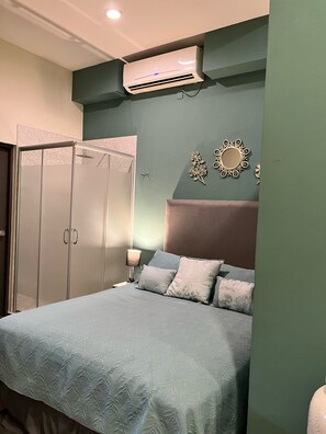 Desk, iron/ironing board, WiFi, bed sheets - Cozy Studio Apartment at PLAYA SUR (ground floor) (Playas del Sur)