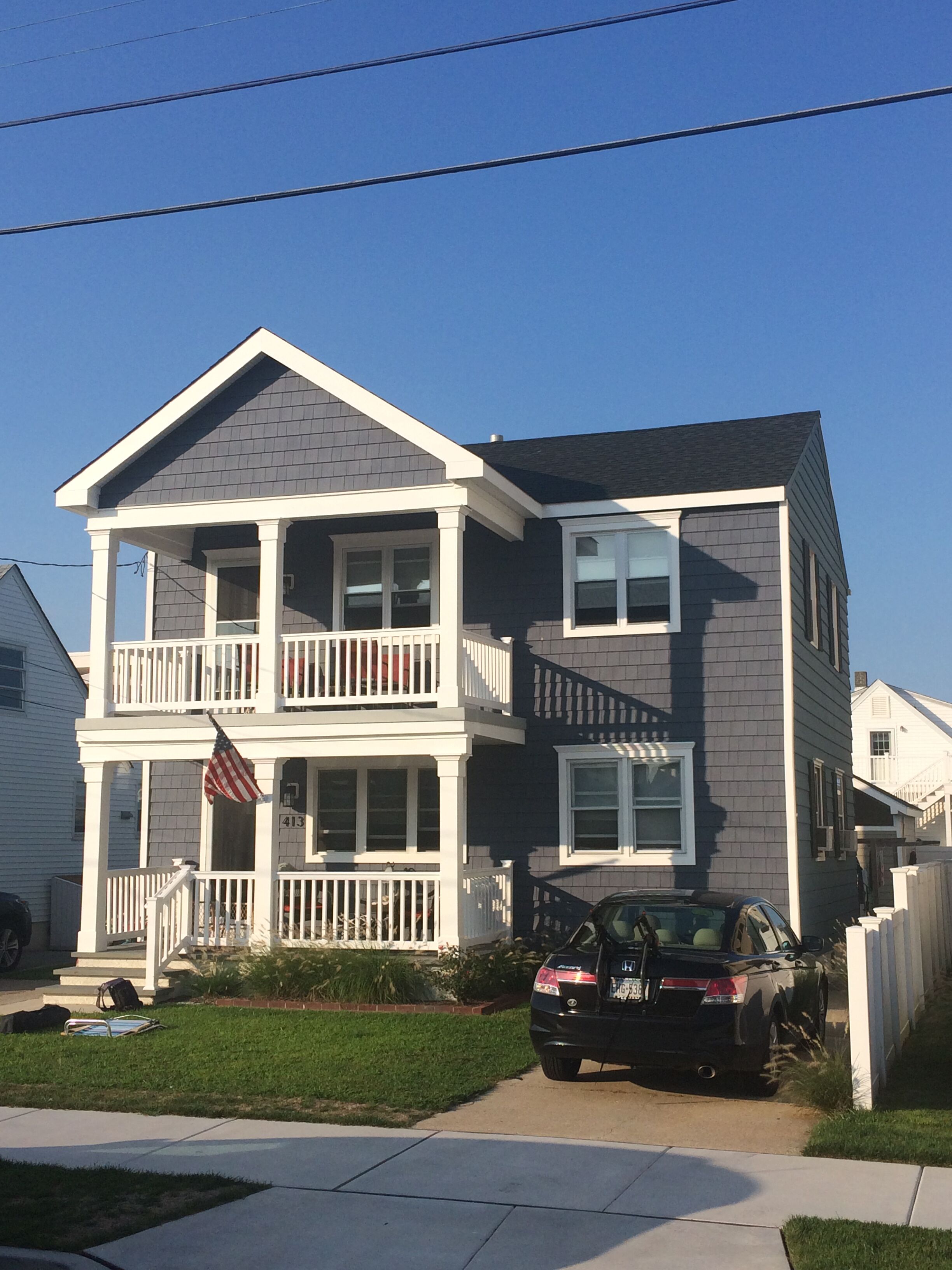 Renovated 3 bedroom condo 1 block from beach!