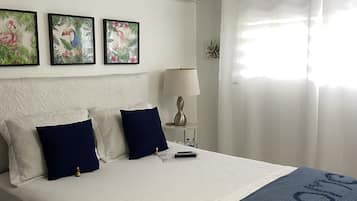 1 habitación, escritorio, tabla de planchar con plancha y wifi gratis